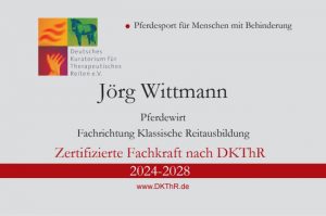 Urkunde in weiß und rot mit dem Logo der DKThR. Zertifizierung von Jörg Wittmann zur Fachkraft nach DKThR
